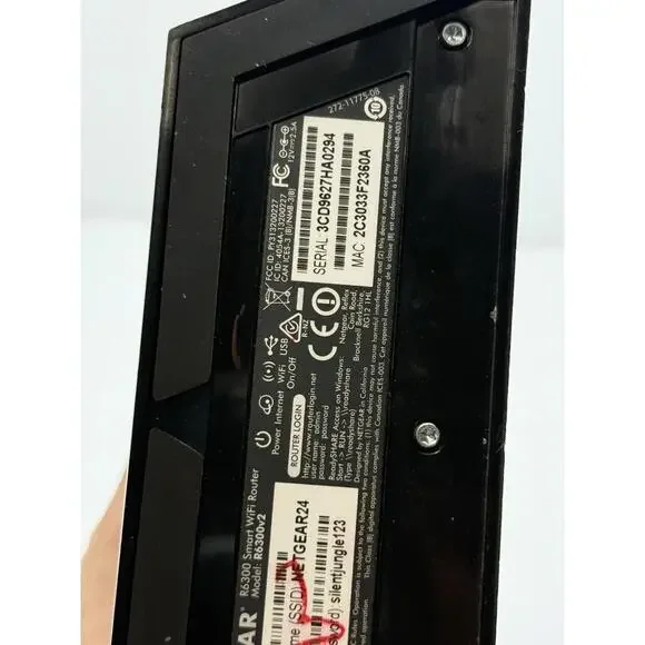 Netgear R6300 Smart WiFi Router- New in Box - Picture 5 of 10